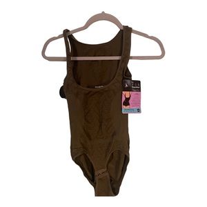 NWT WUNDER WEAR F.I.X Firm Control Shapewear